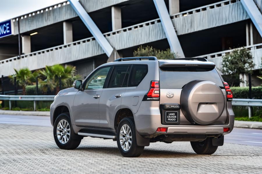  Toyota Land Cruiser Prado VX-L (150) 2017 года  (ZA) (фото 26 из 40)